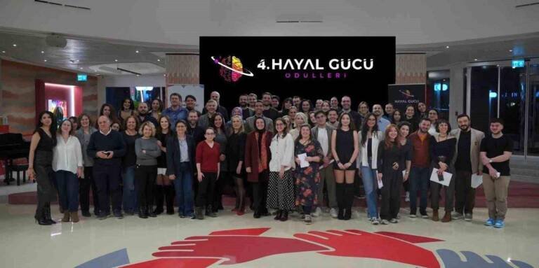 Öğretmen Emre Alettin Keskin’in hayal gücü hareketi, 300 bin gence ulaştı